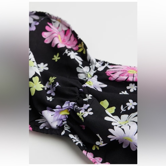 Floral Off-Shoulder Crop Top - Picture 2 of 7